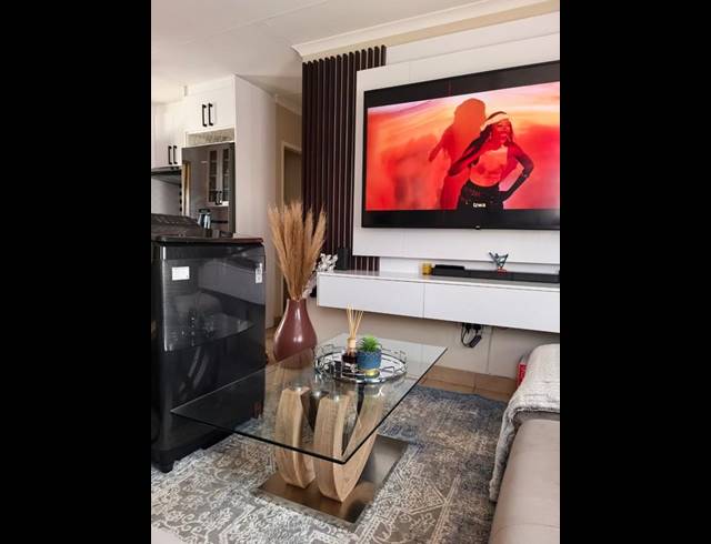 3 BEDROOM HOUSE FOR SALE IN SKY CITY